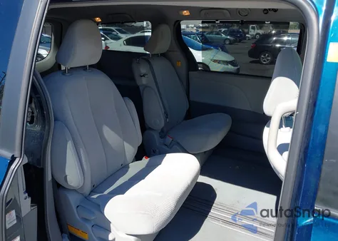 2011 Toyota Sienna Le V6 из США, поврежденный, VIN 5TDKK3DC9BS143330